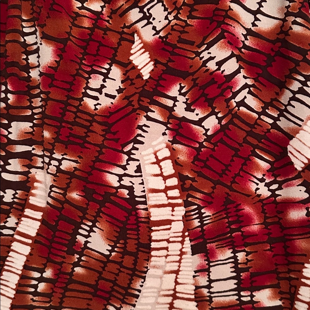 Red Rust and White Patterned Blouse - Picture 3 of 4